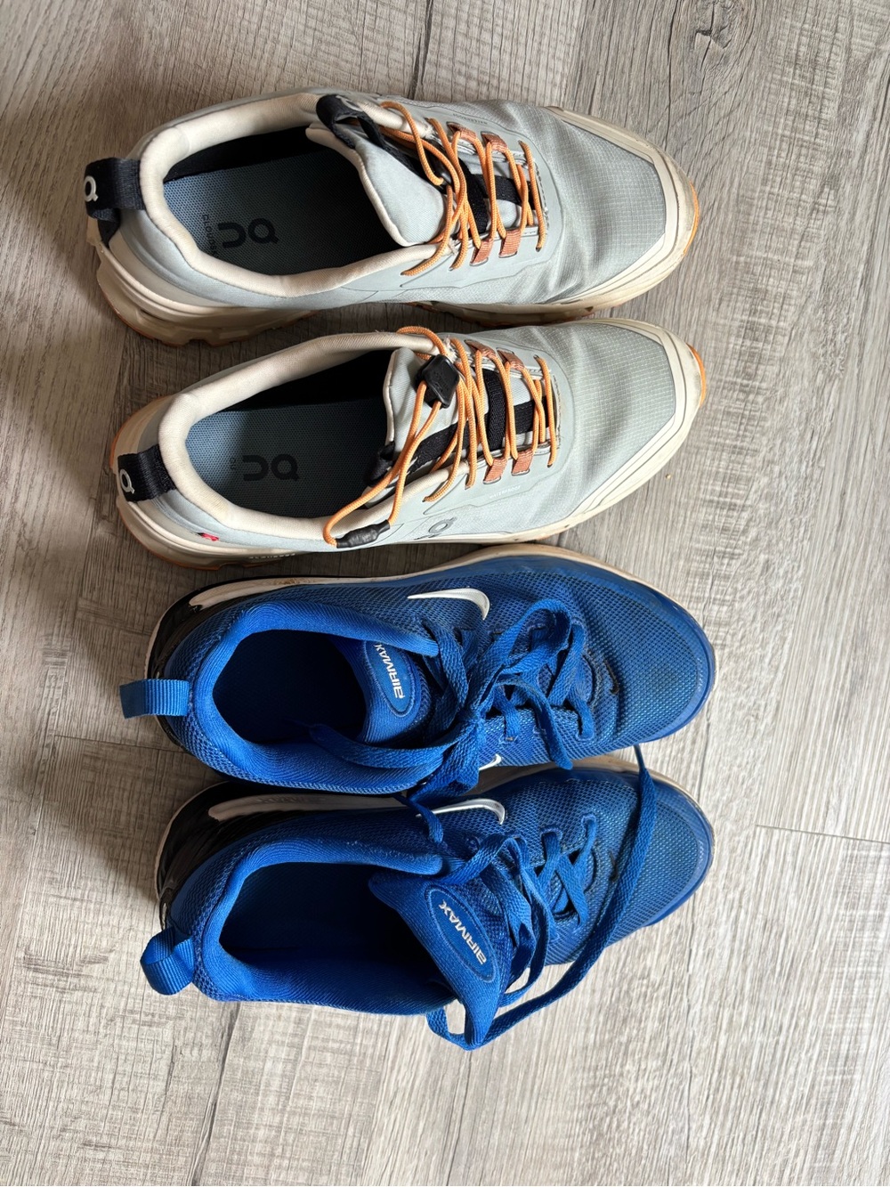 Kid’s shoes. Set of 2 pairs: On cloud size Y5, Nike Airmax size Y5.5